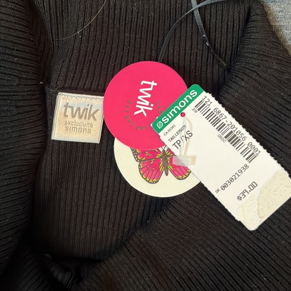 LAST CHANCE Twik ribbed off shoulder “marilyn-collar” style top - Picture 5 of 5